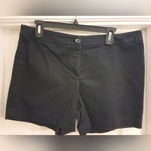 Worthington modern fit black shorts sz 10